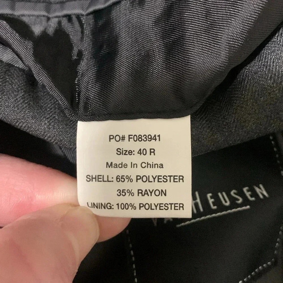 Men’s Van Heusen Sports Coat Size 40R Charcoal Gray EUC - Picture 9 of 9